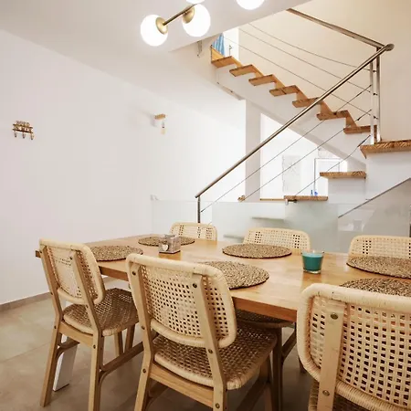 Ferienhaus Amura House